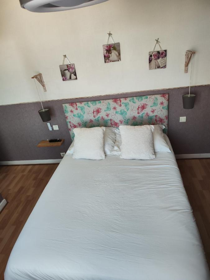 Le Sporting Hotell Beaumont-sur-Leze Eksteriør bilde